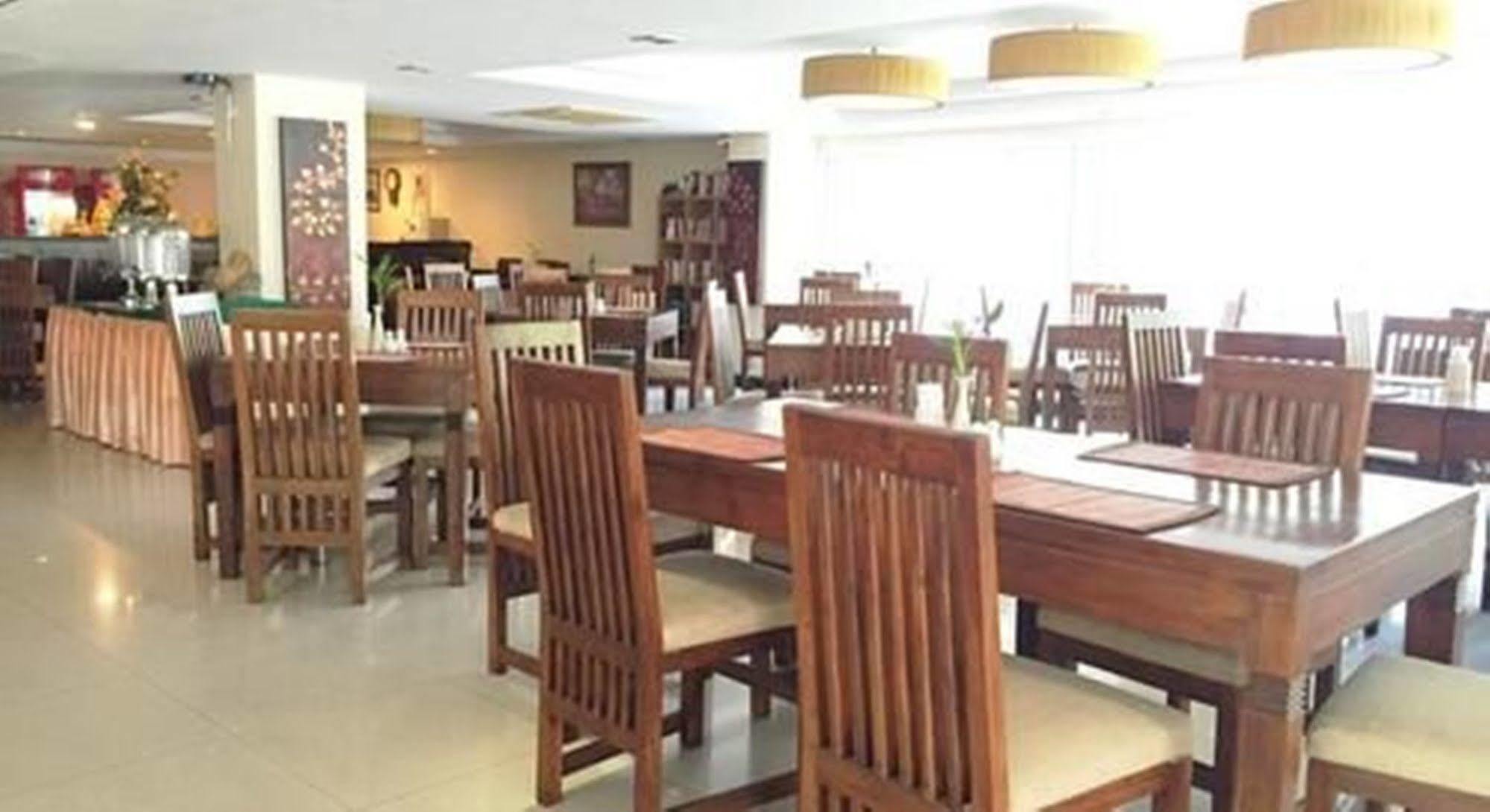 Tanawit Hotel & Spa Хуа Хин Экстерьер фото